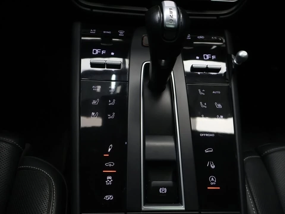 2023 Porsche Macan GTS - Image 16 of 16