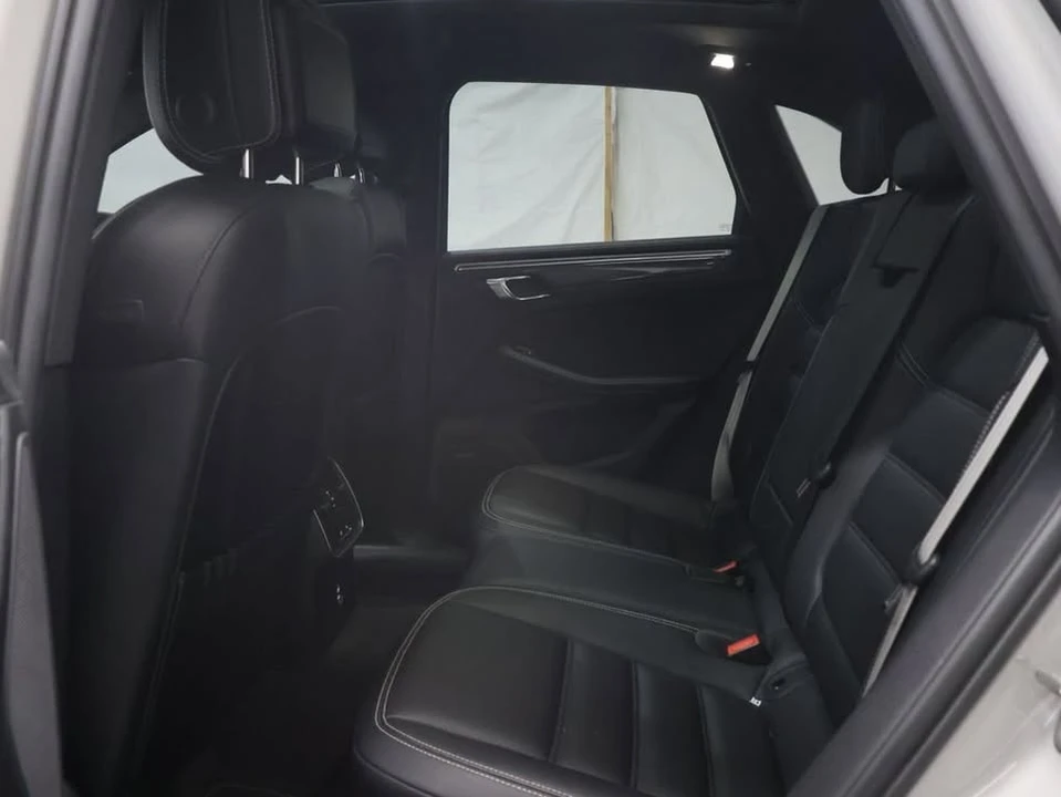 2023 Porsche Macan GTS - Image 10 of 16