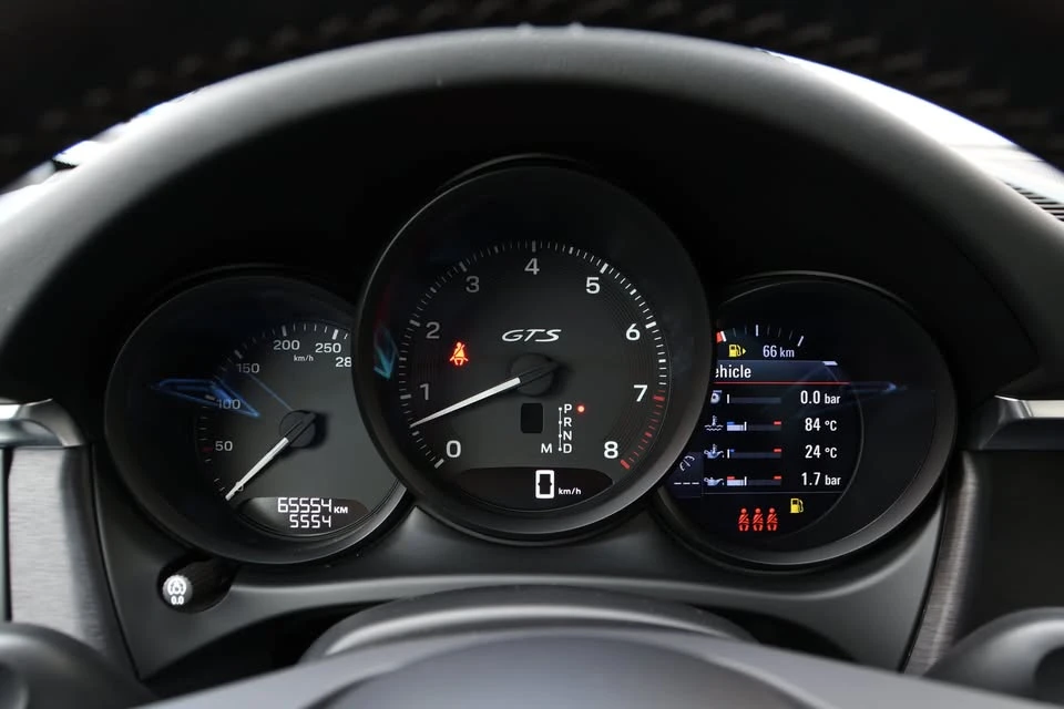 2023 Porsche Macan GTS - Image 13 of 20