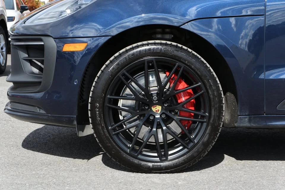 2023 Porsche Macan GTS - Image 9 of 20