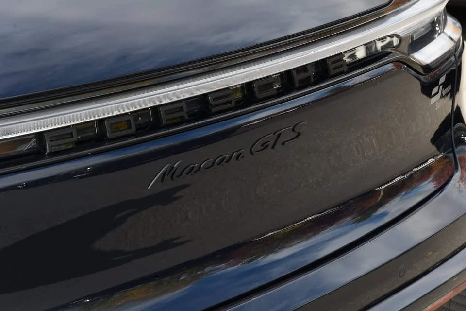 2023 Porsche Macan GTS - Image 11 of 20