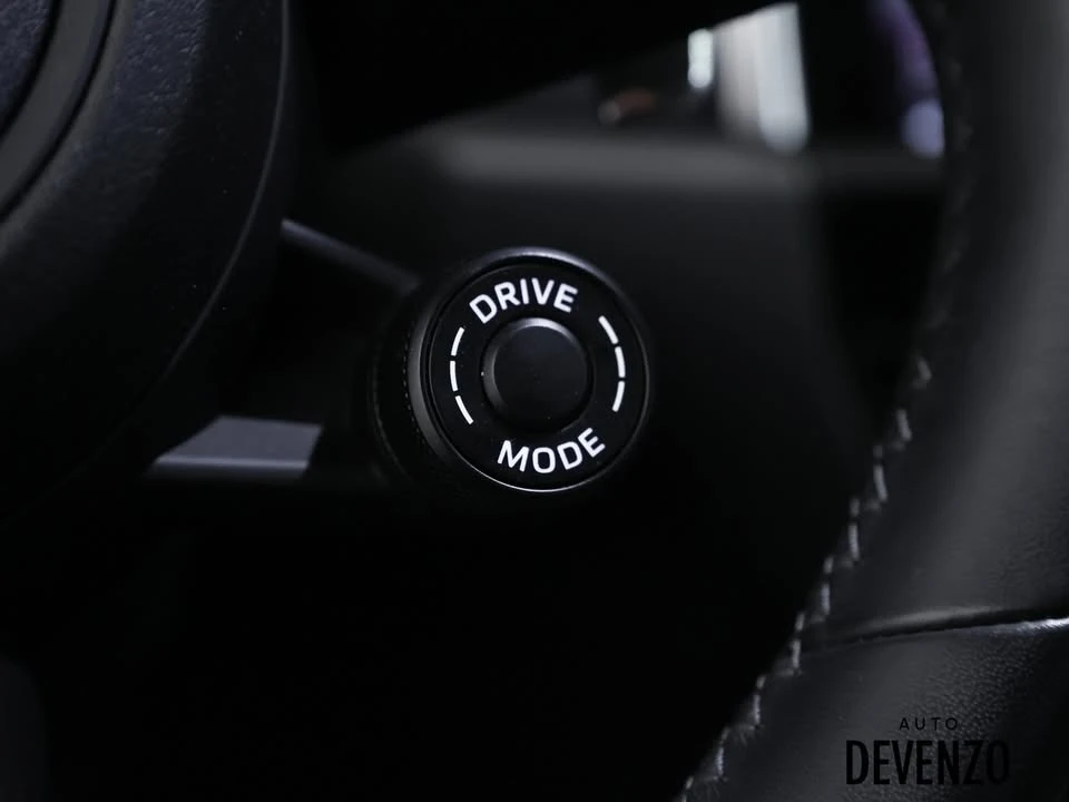 2023 Porsche Macan GTS - Image 16 of 20