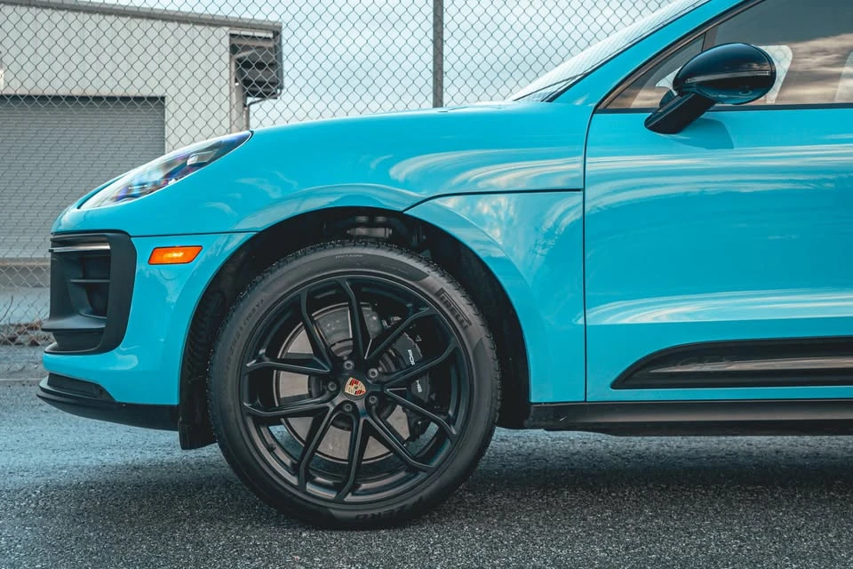 2023 Porsche Macan GTS - Image 6 of 17
