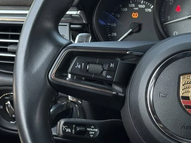 2023 Porsche Macan S - Image 13 of 19
