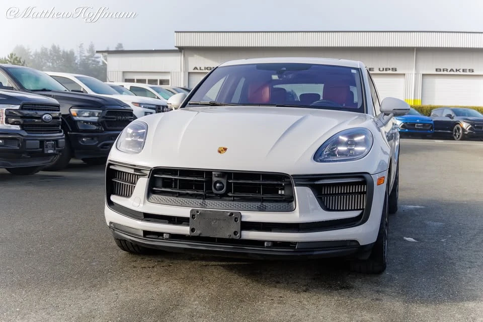 2023 Porsche Macan S - Image 2 of 9