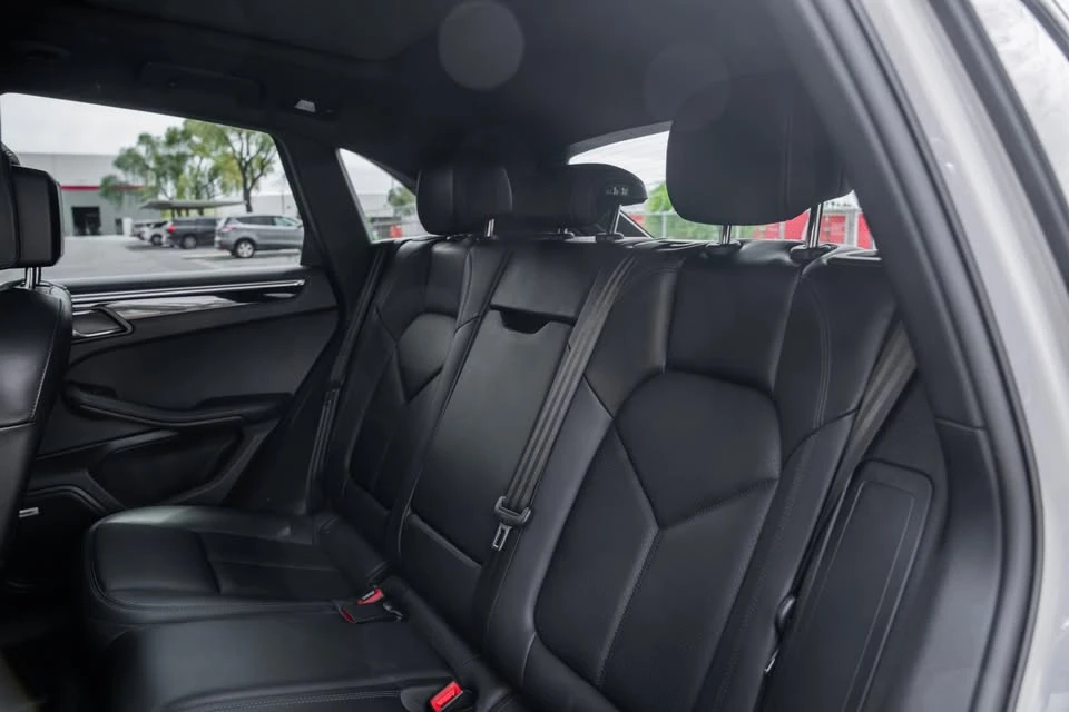 2023 Porsche Macan S - Image 11 of 16