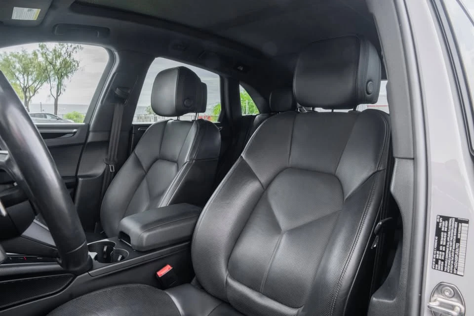 2023 Porsche Macan S - Image 2 of 16