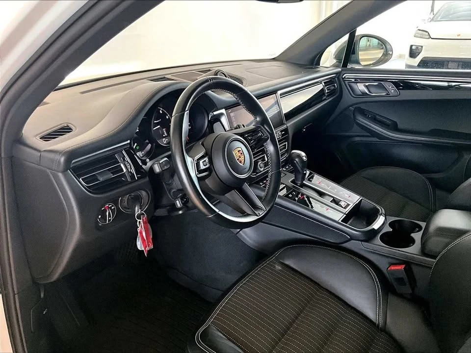 2023 Porsche Macan T - Image 4 of 20