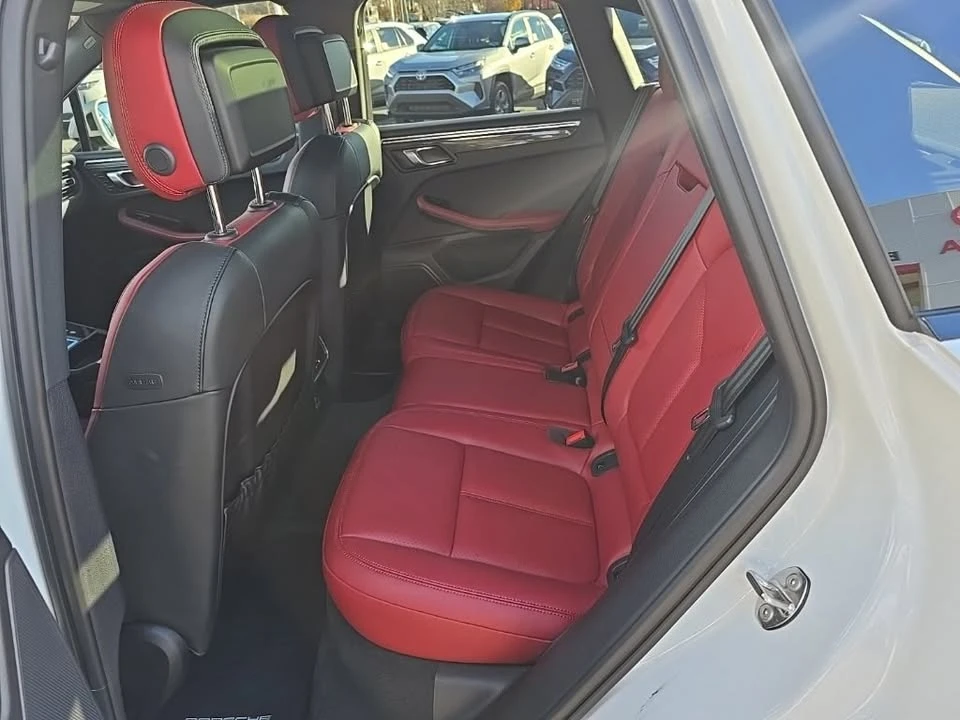 2023 Porsche Macan T - Image 5 of 12
