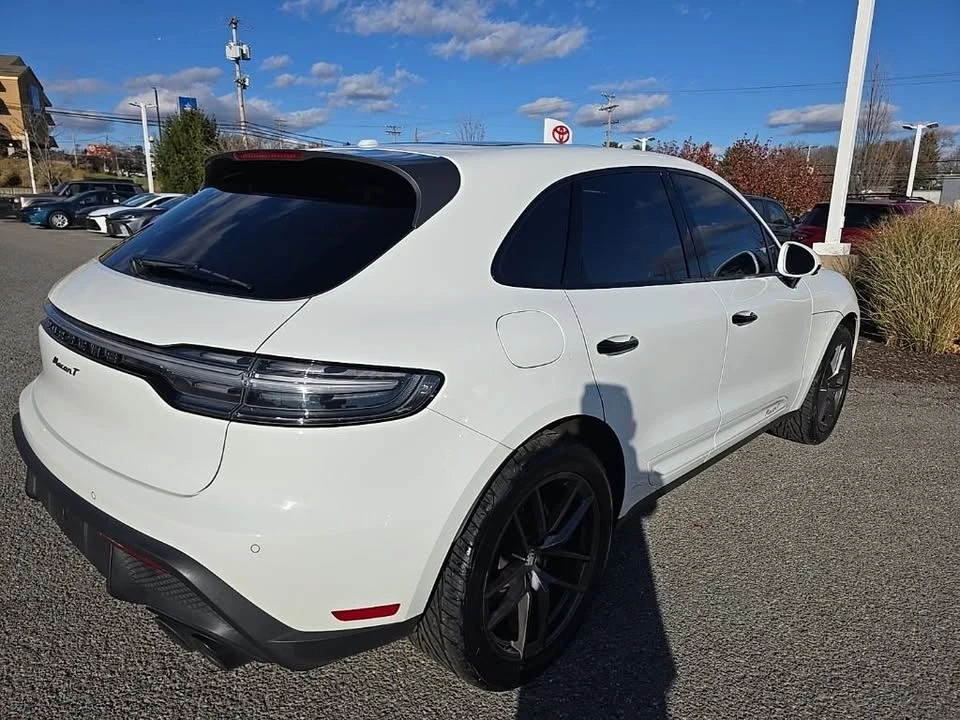 2023 Porsche Macan T - Image 3 of 12