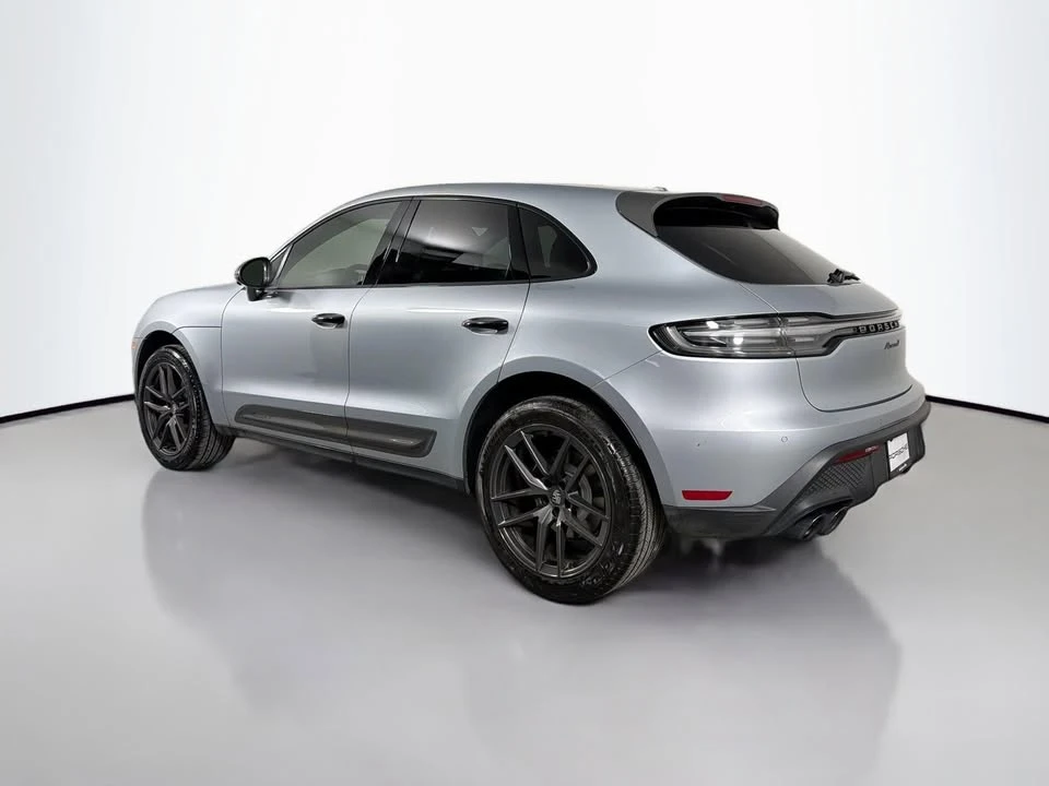 2023 Porsche Macan T - Image 3 of 10