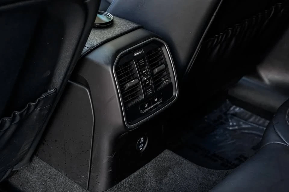 2023 Porsche Macan T - Image 17 of 18