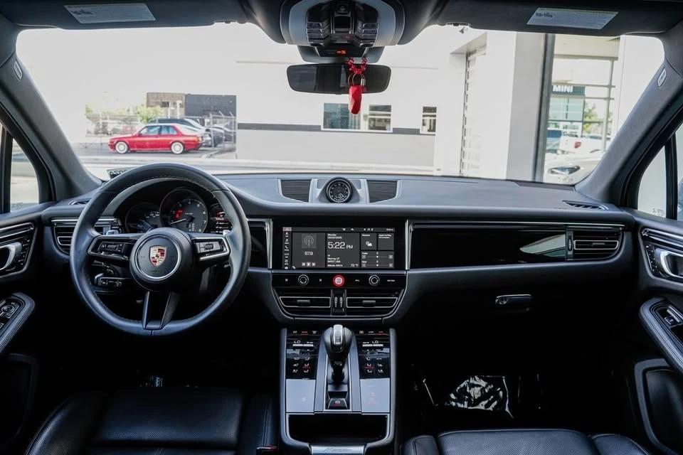 2023 Porsche Macan T - Image 11 of 18