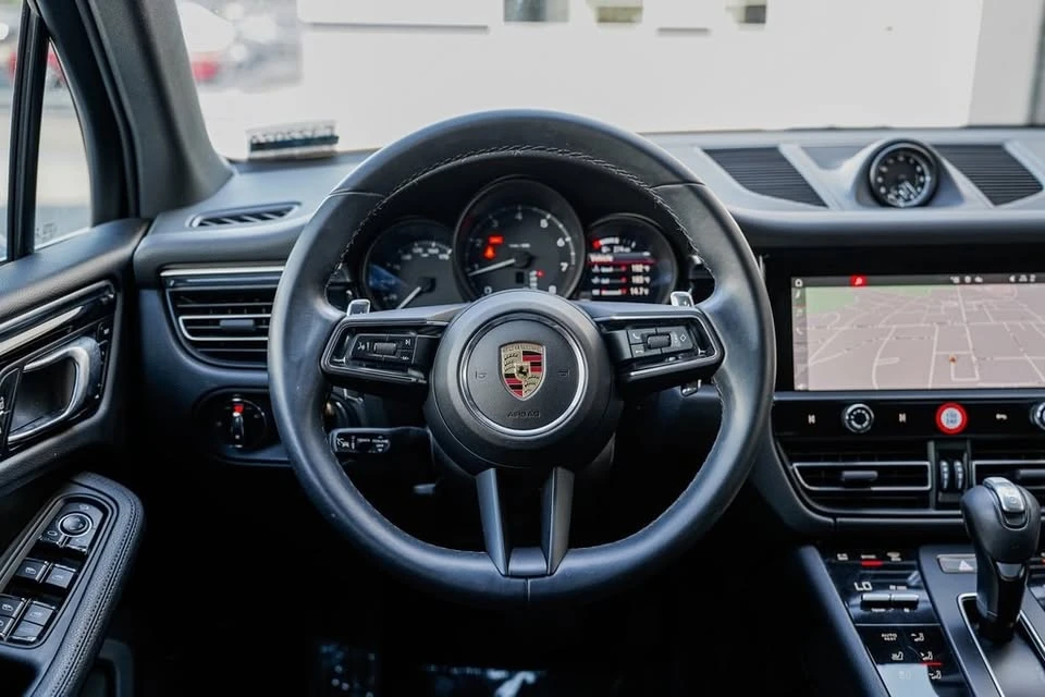 2023 Porsche Macan T - Image 12 of 18