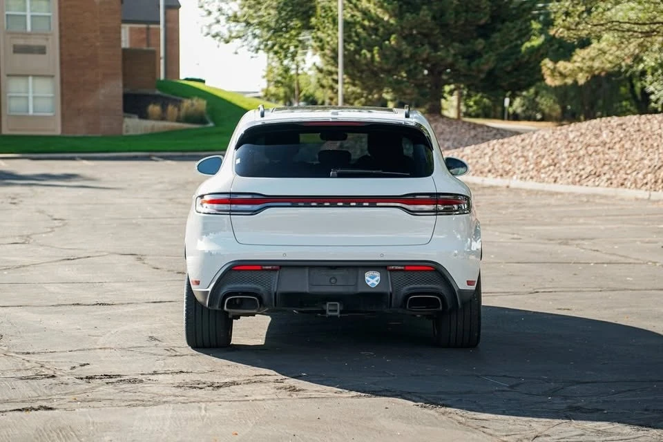 2023 Porsche Macan T - Image 5 of 18