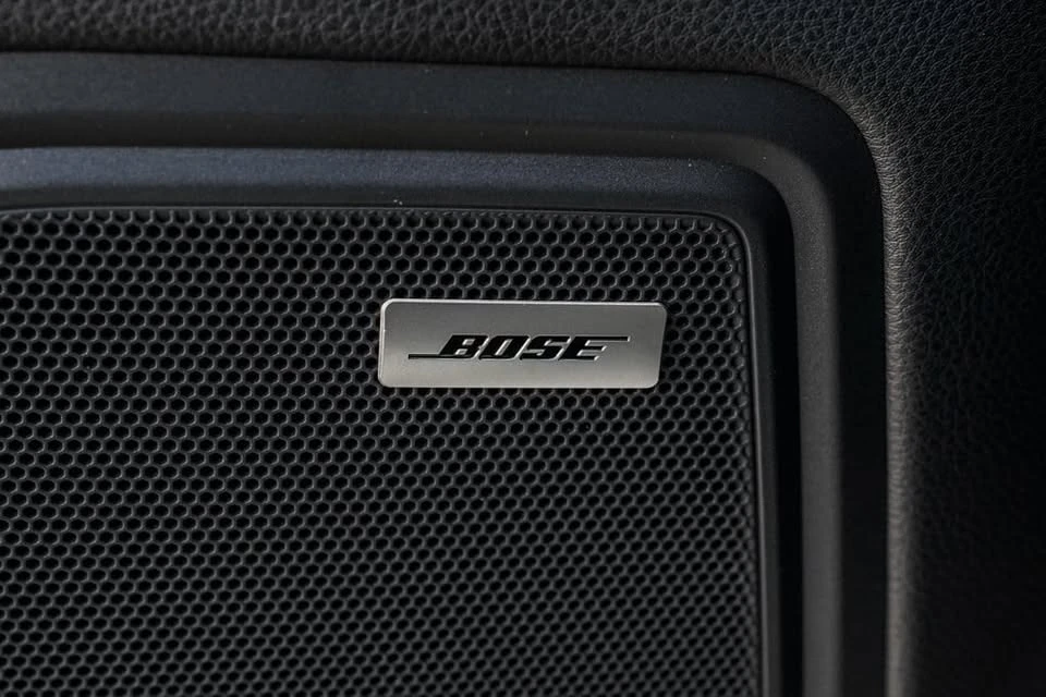 2023 Porsche Macan T - Image 9 of 18