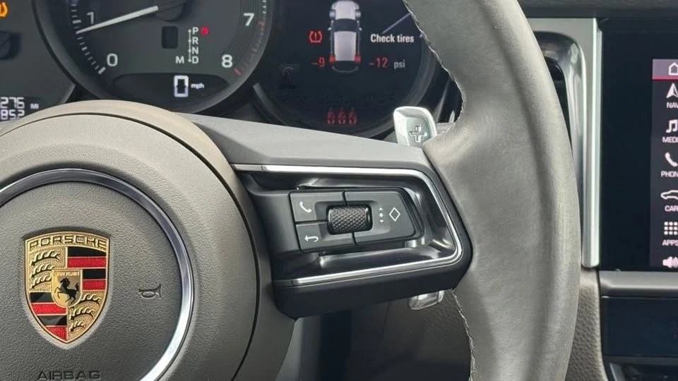 2023 Porsche Macan T - Image 15 of 20