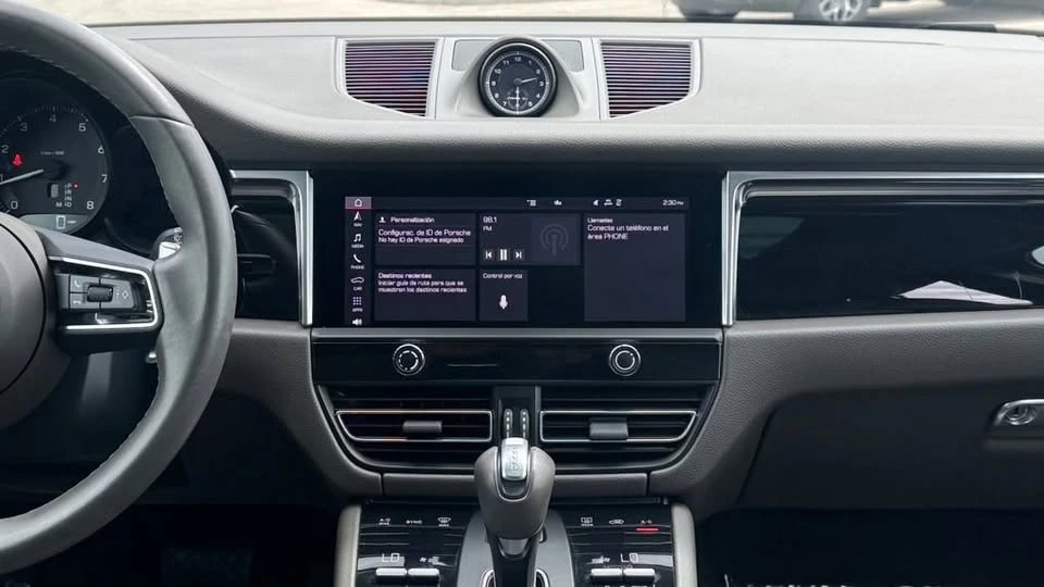 2023 Porsche Macan T - Image 13 of 20
