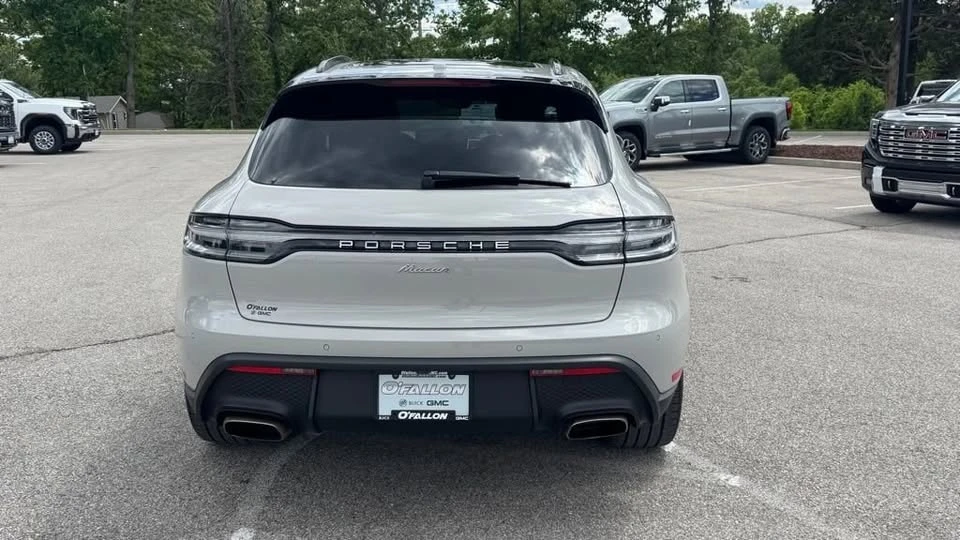 2023 Porsche Macan T - Image 8 of 20