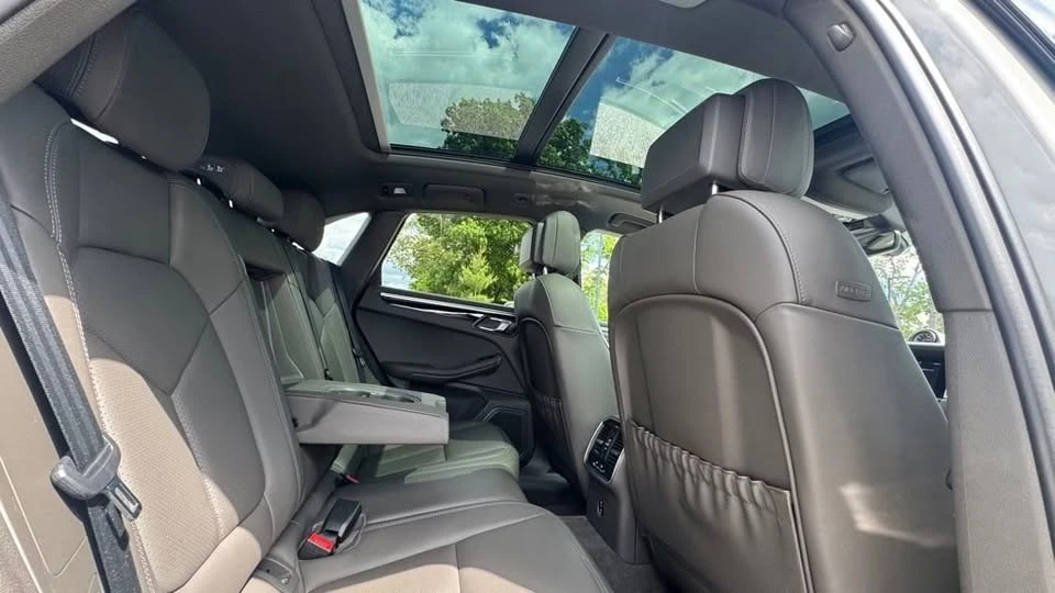 2023 Porsche Macan T - Image 9 of 20