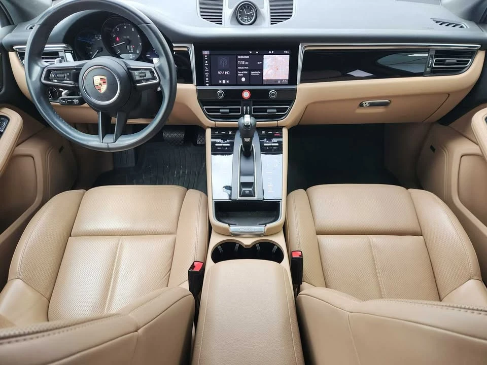 2023 Porsche Macan T - Image 6 of 11