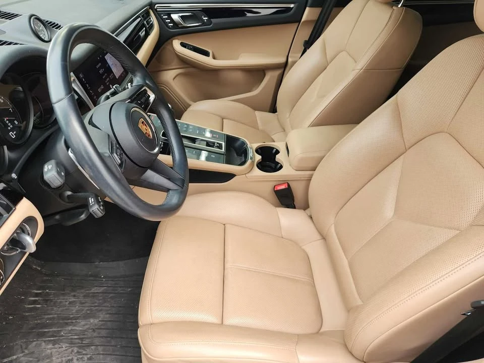2023 Porsche Macan T - Image 7 of 11