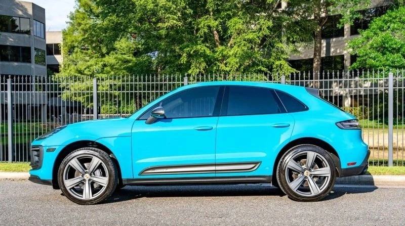 2023 Porsche Macan T - Image 9 of 20