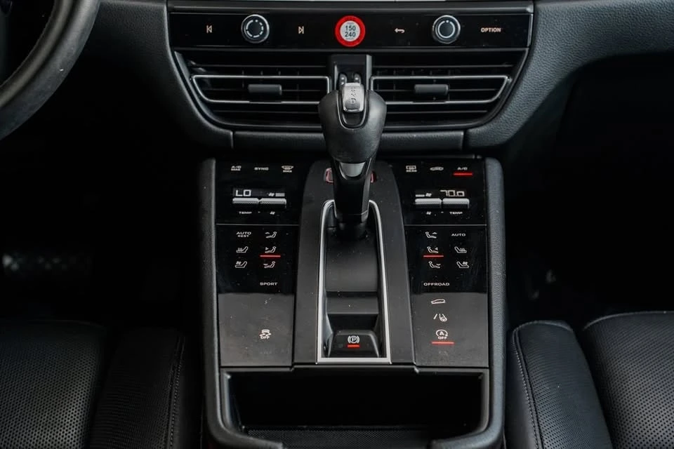 2023 Porsche Macan T - Image 14 of 16