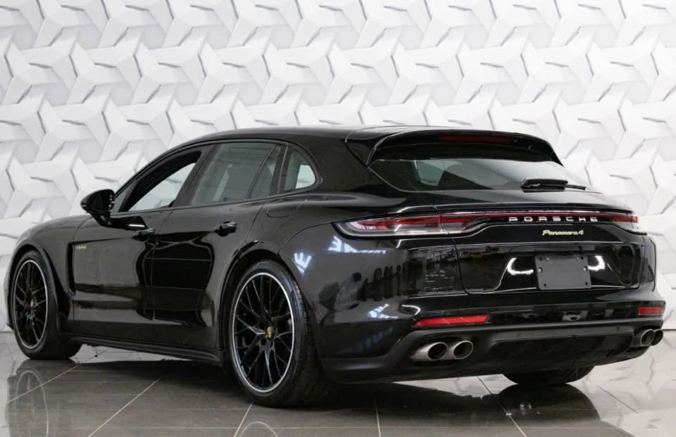 2023 Porsche 976 Panamera - Image 3 of 3