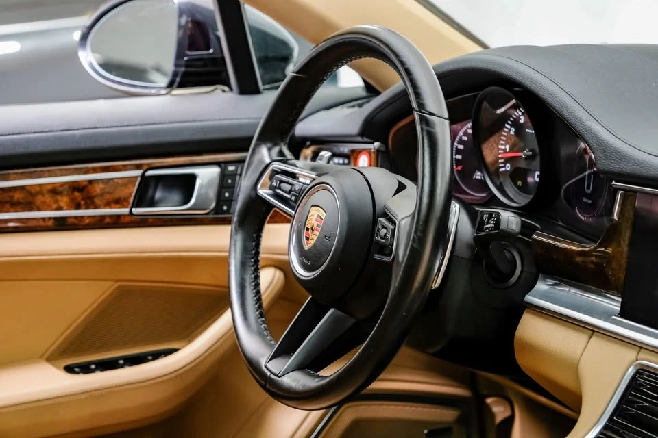2023 Porsche 971 Panamera - Image 17 of 18