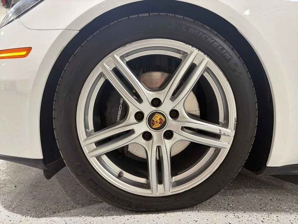 2023 Porsche 976 Panamera - Image 10 of 19