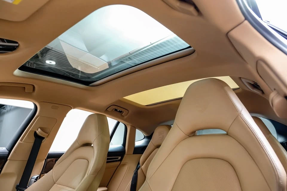2023 Porsche 971 Panamera - Image 4 of 18