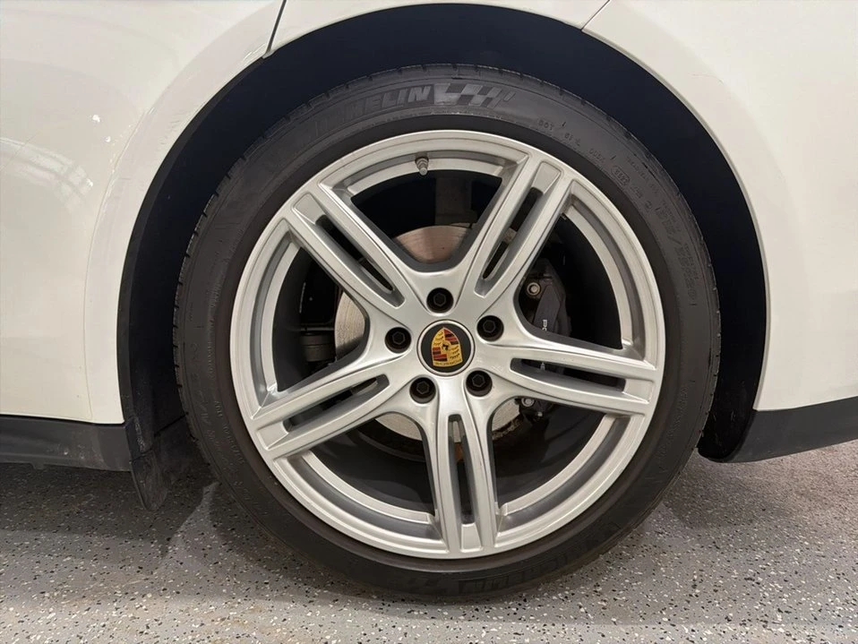 2023 Porsche 976 Panamera - Image 11 of 19