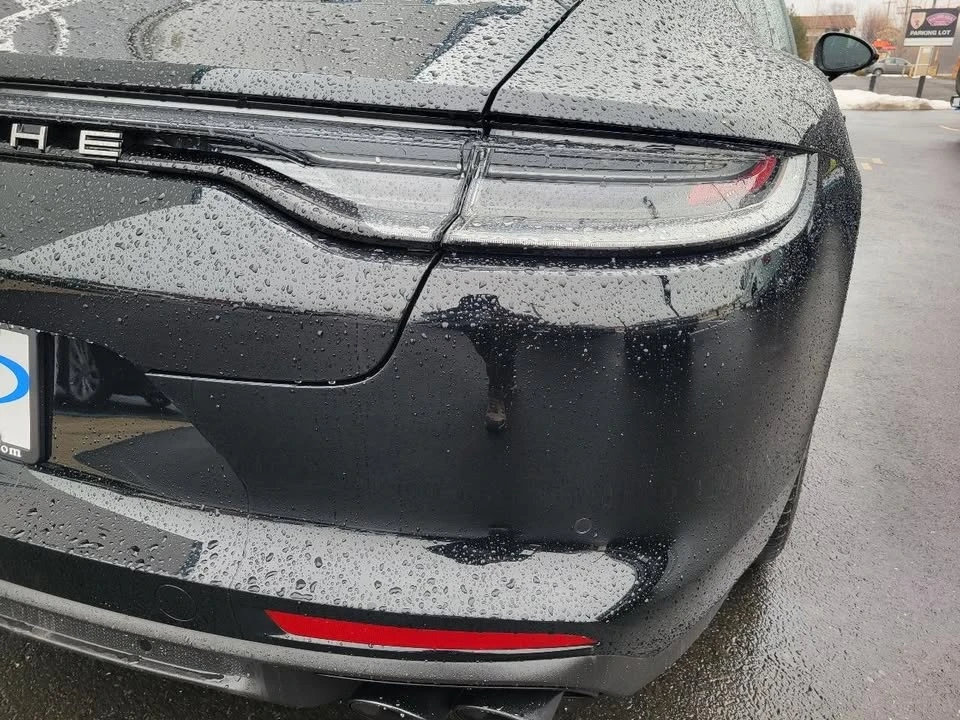 2023 Porsche 971 Panamera - Image 17 of 20