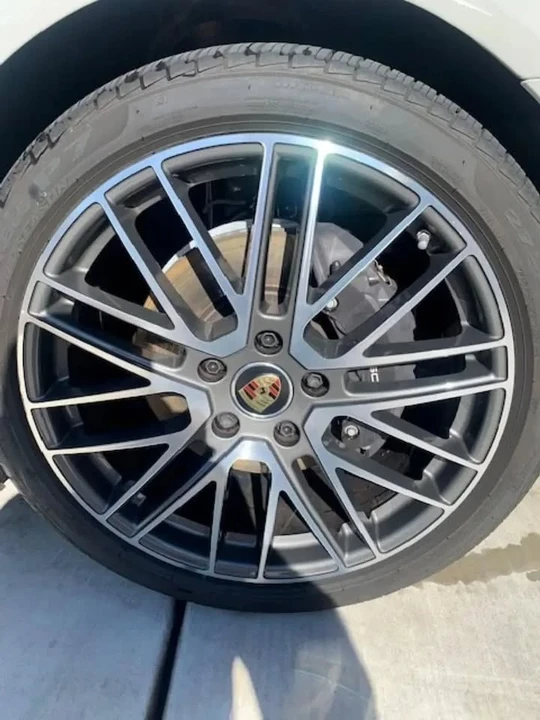 2023 Porsche 971 Panamera - Image 4 of 10