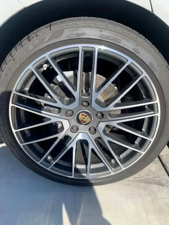 2023 Porsche 971 Panamera - Image 2 of 9
