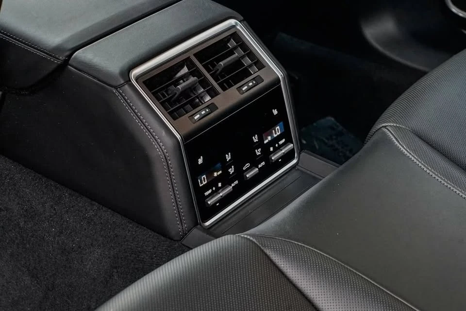 2023 Porsche 971 Panamera - Image 15 of 15