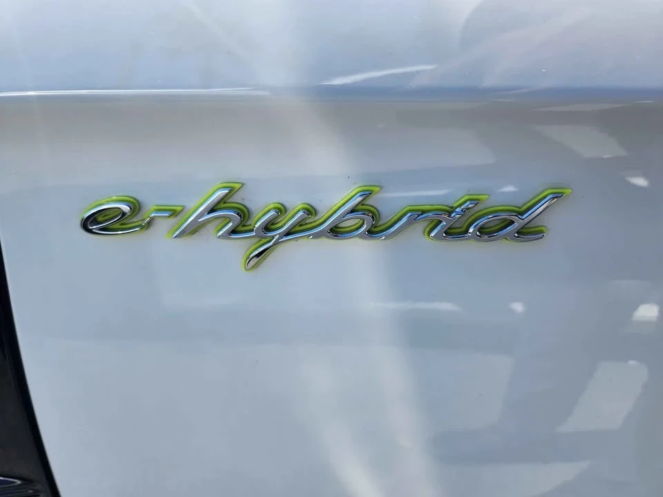 2023 Porsche 971 Panamera 4S - Image 10 of 20