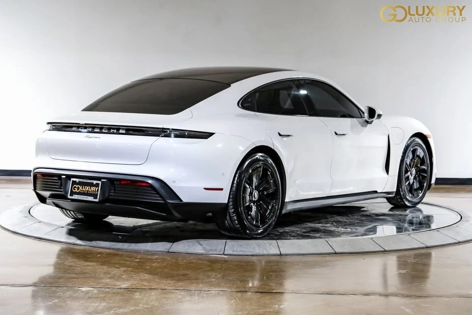 2023 Porsche Taycan - Image 10 of 19