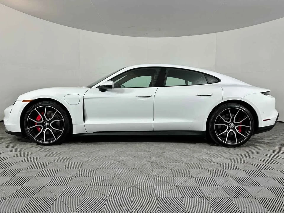 2023 Porsche Taycan 4S - Image 9 of 11