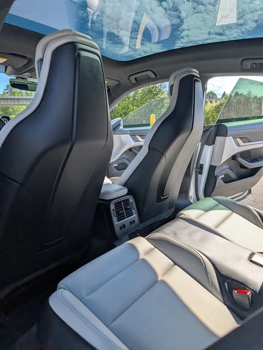 2023 Porsche Taycan 4S - Image 15 of 17