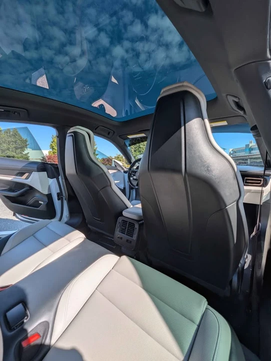 2023 Porsche Taycan 4S - Image 16 of 17