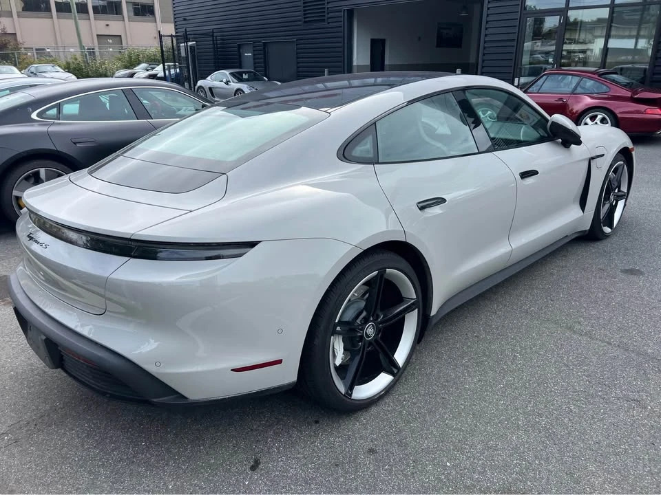 2023 Porsche Taycan 4S - Image 7 of 17