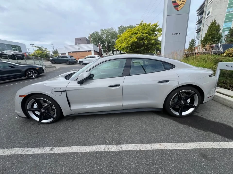 2023 Porsche Taycan 4S - Image 4 of 17