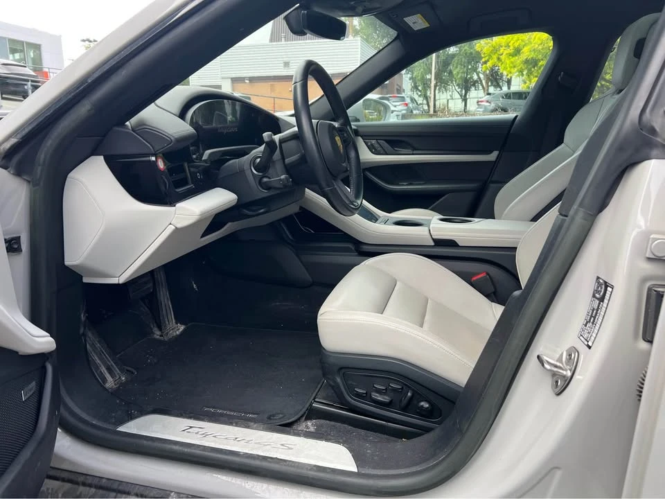 2023 Porsche Taycan 4S - Image 10 of 17