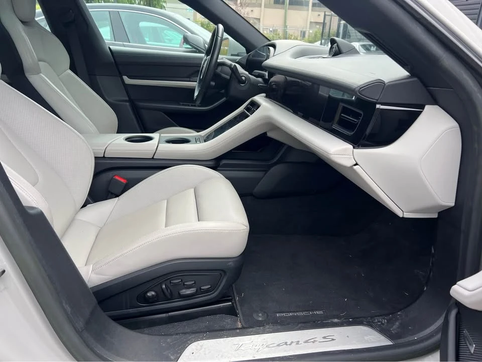 2023 Porsche Taycan 4S - Image 15 of 17