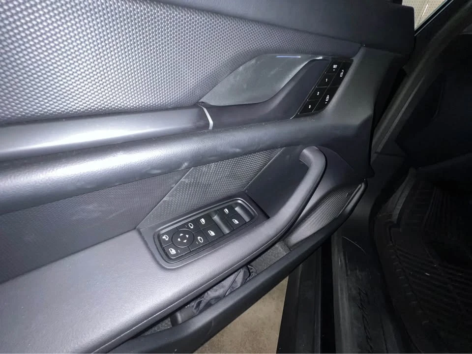 2023 Porsche Taycan - Image 8 of 12