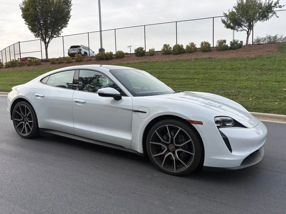 2023 Porsche Taycan - Image 2 of 11