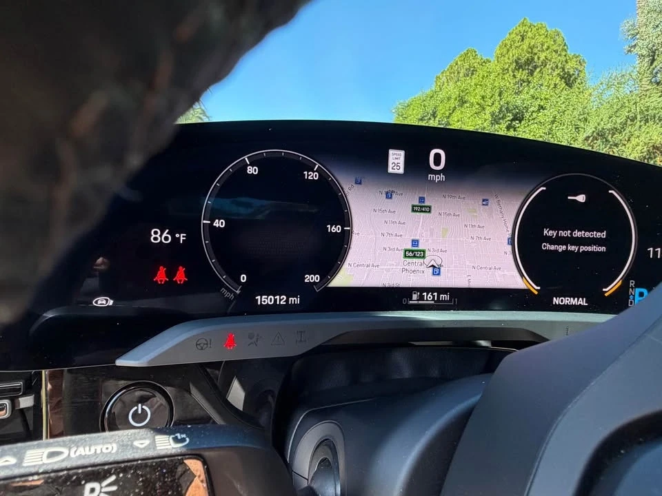 2023 Porsche Taycan - Image 7 of 15
