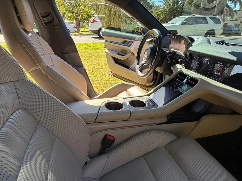 2023 Porsche Taycan - Image 10 of 15